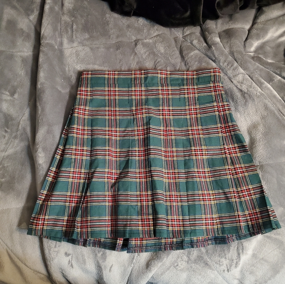 Dollskill Green/red pleated plaid skirt